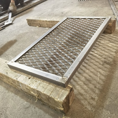 排水溝蓋板鋼格板水箅子的使用價值與經(jīng)濟效益