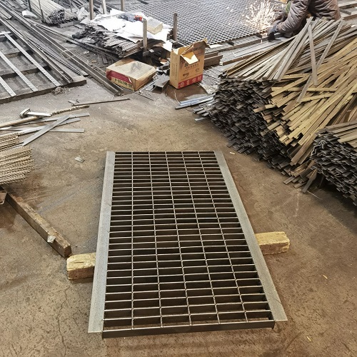 排水溝蓋板鋼格板鋼格柵的綜合優勢